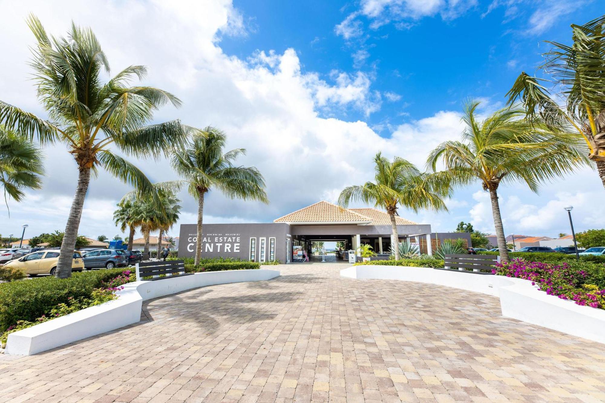Coral Estate Luxury Resort Willibrordus Ngoại thất bức ảnh