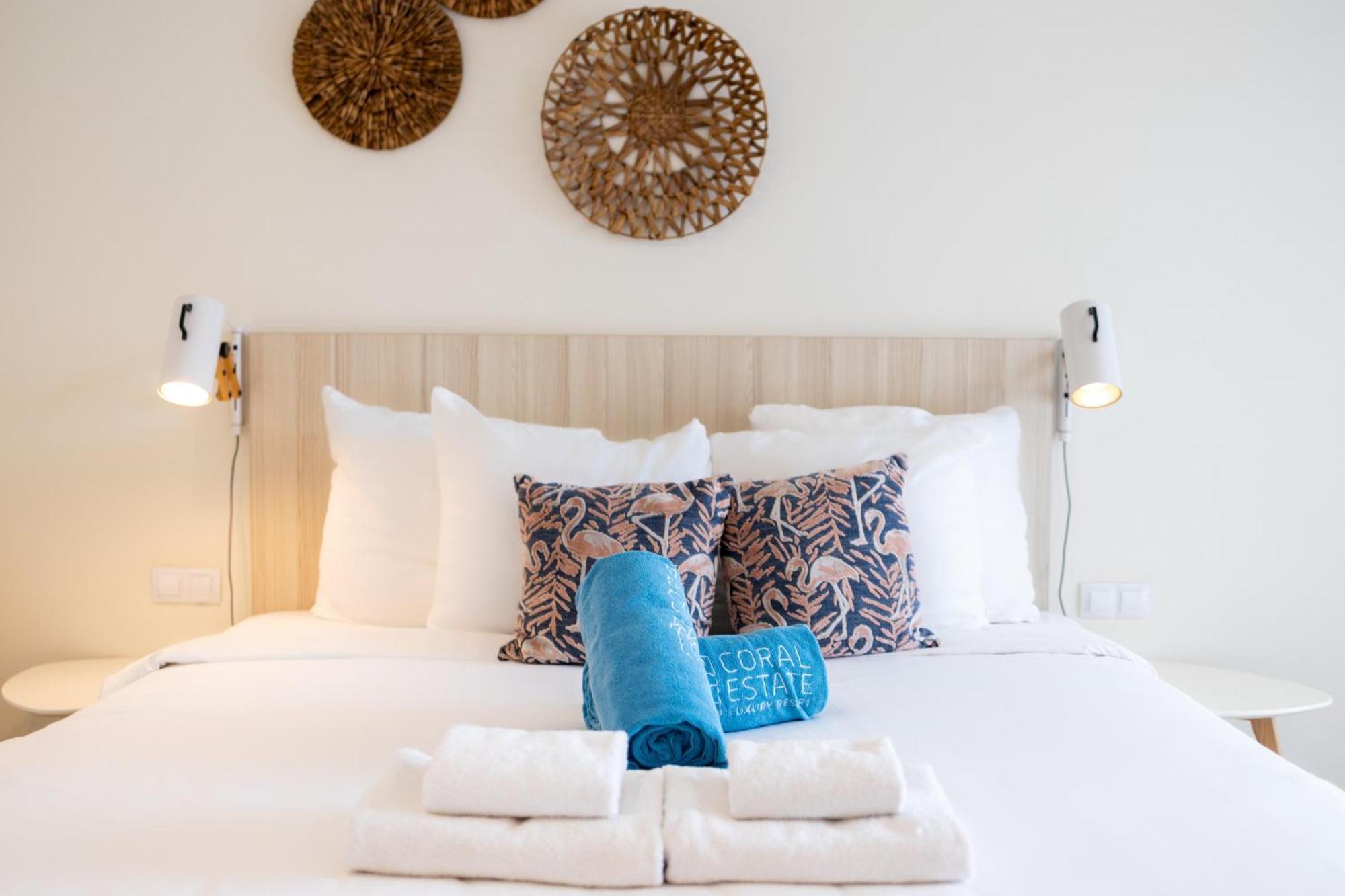 Coral Estate Luxury Resort Willibrordus Ngoại thất bức ảnh