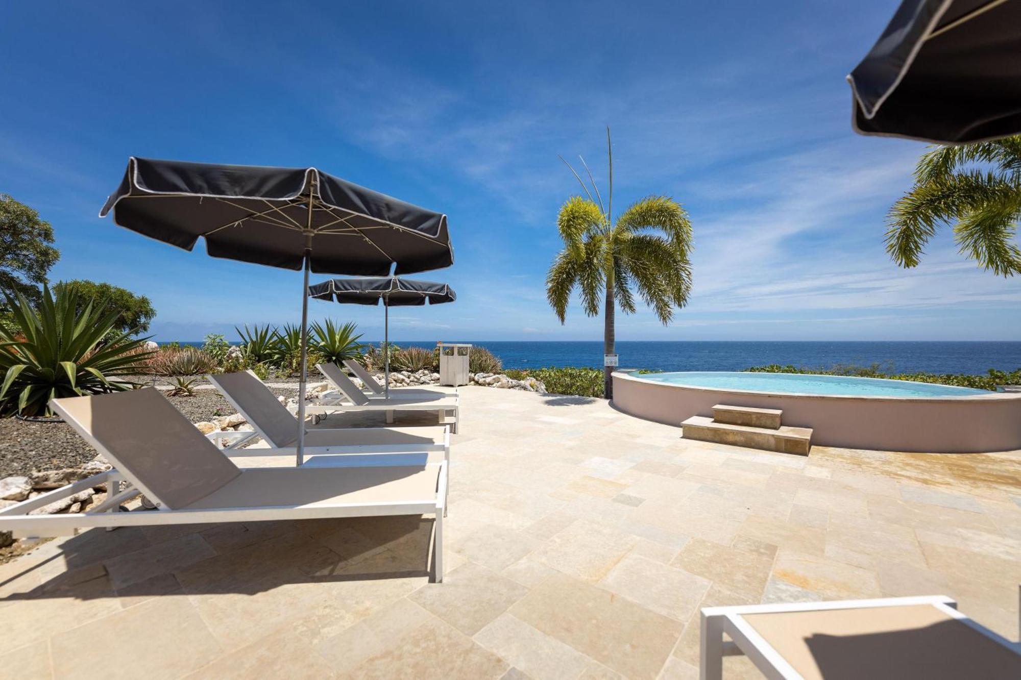 Coral Estate Luxury Resort Willibrordus Ngoại thất bức ảnh